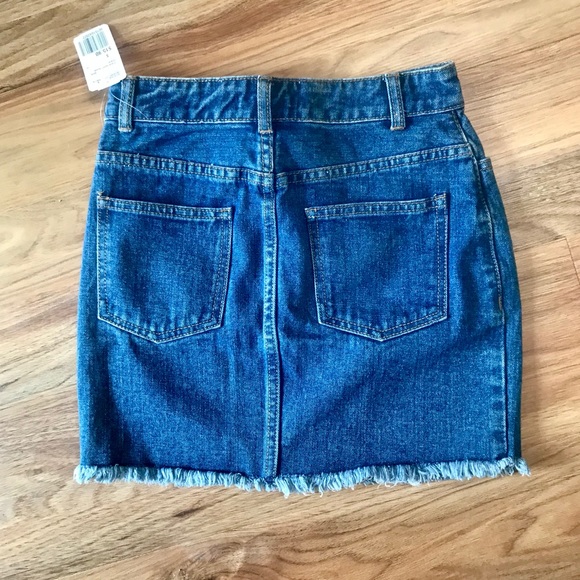 GIFTED! Jean skirt from Forever 21 - FREE w/PURCHASE! - Picture 2 of 6